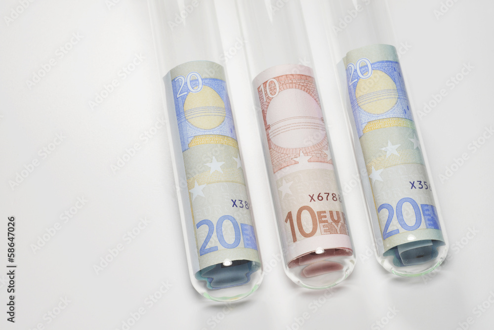 Euro in Reagenzgläsern Euro in Reagenzgläsern