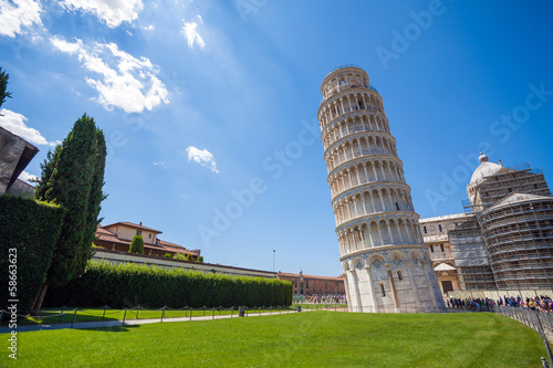 Billede på lærred Pisa, Piazza del Duomo, with the Basilica leaning tower