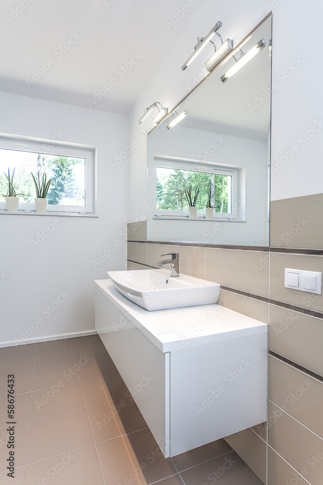 Bright space - washbasin area Bright space - washbasin area