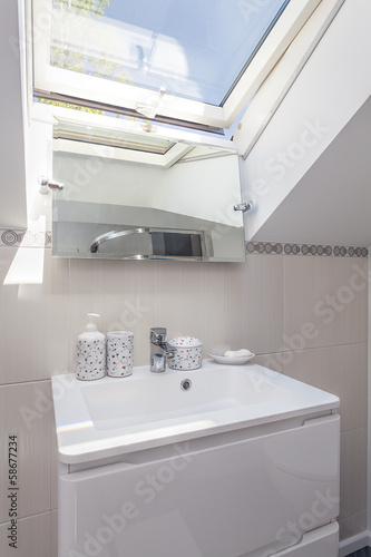 Wallpaper Mural Bright space - sink and mirror Torontodigital.ca