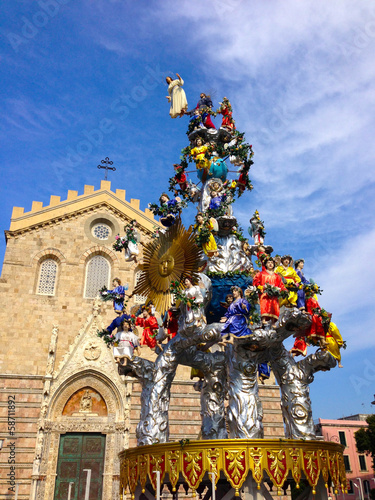 Piece of religious tradition: the Vara art-craft at Messina