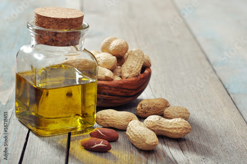 Tableau sur toile Peanut oil
