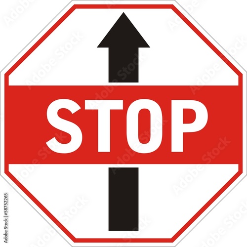 Знак "STOP" со стрелкой