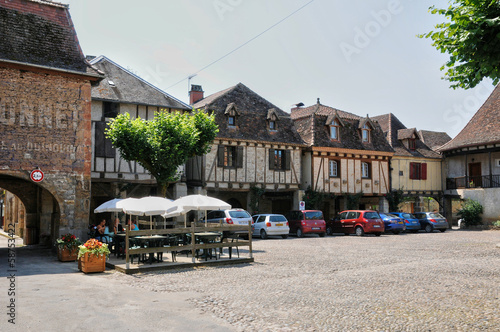 France, picturesque village of Bretenoux in Lot photo