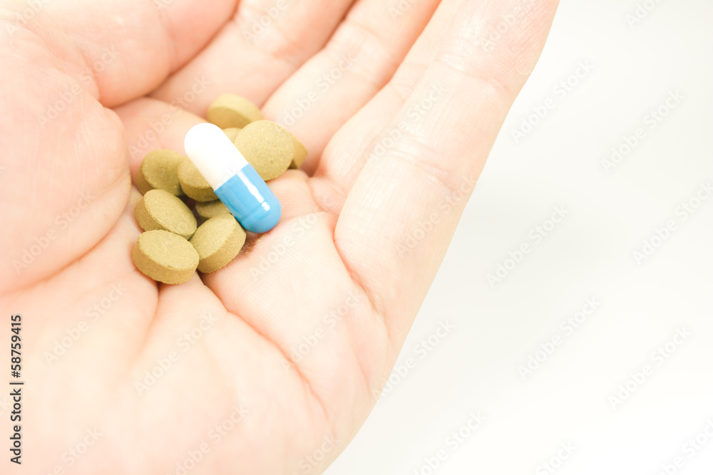 Pills and capsules of herbs Pills and capsules of herbs