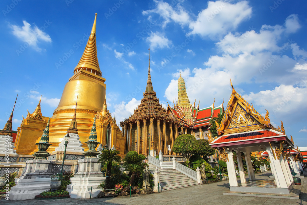 Wat Phra Kaew, Bangkok, Thailand - obrazy, fototapety, plakaty 