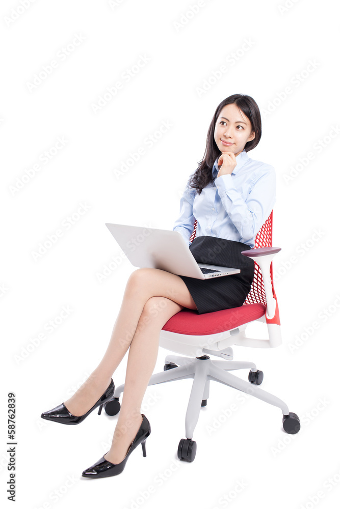 考える女性 考える女性