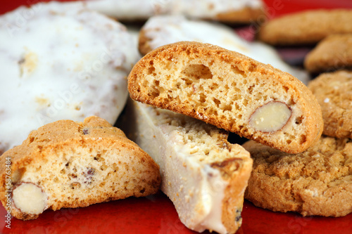 Cookies and cantuccini
