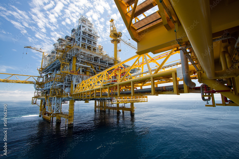 Fototapeta premium Oil and gas platform in offshore ,in the sea