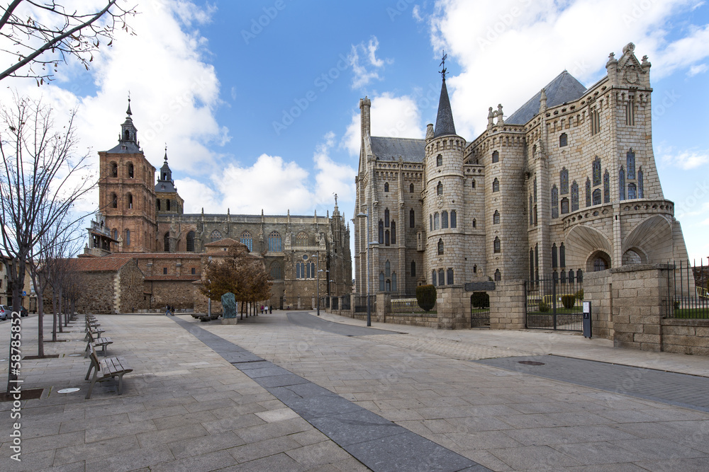 Episcopal palace and cathedral of Astorga, Leon, Castilla la Man