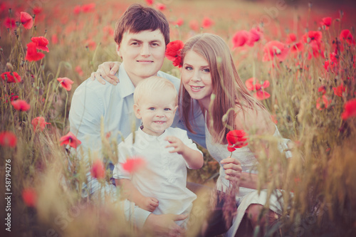 family in poppies field65