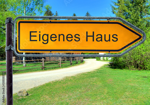 Strassenschild 3 - Eigenes Haus