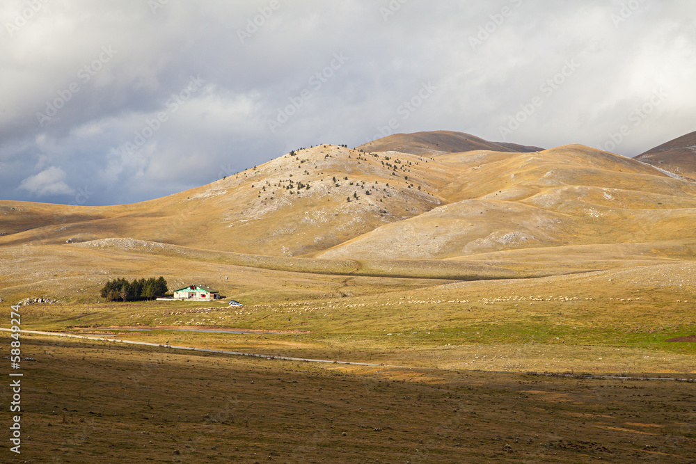 Obraz premium campo imperatore landscape
