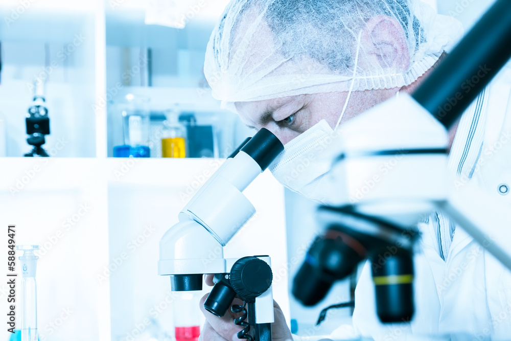 Laboratory assistant in the laboratory of of food quality Laboratory assistant in the laboratory of of food quality