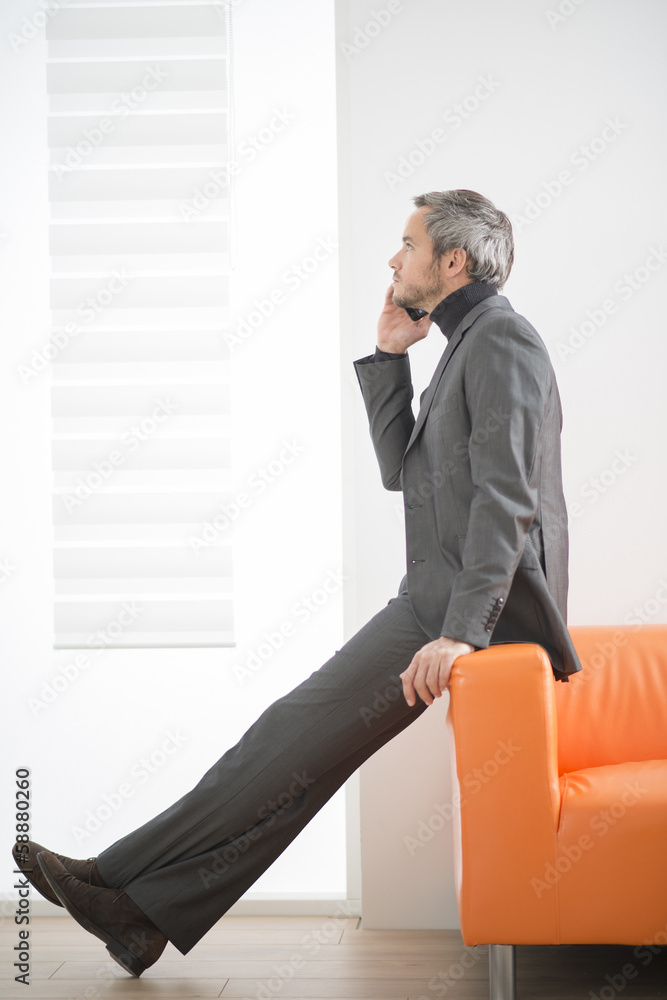 Fototapeta premium man in a waiting room