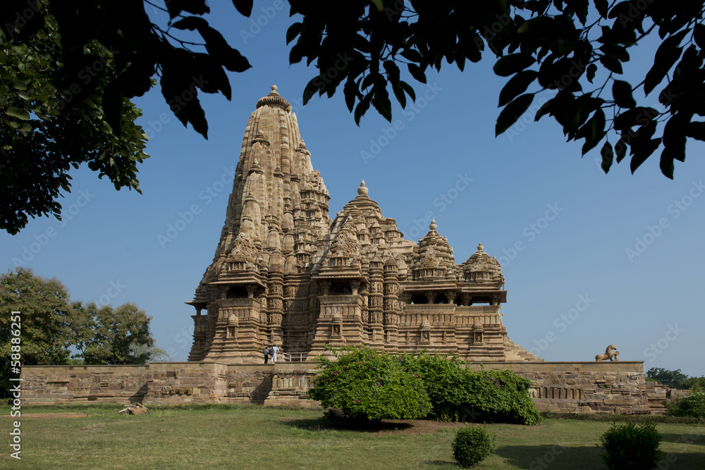 Kandanya Mahadeva Temple in Khajuraho