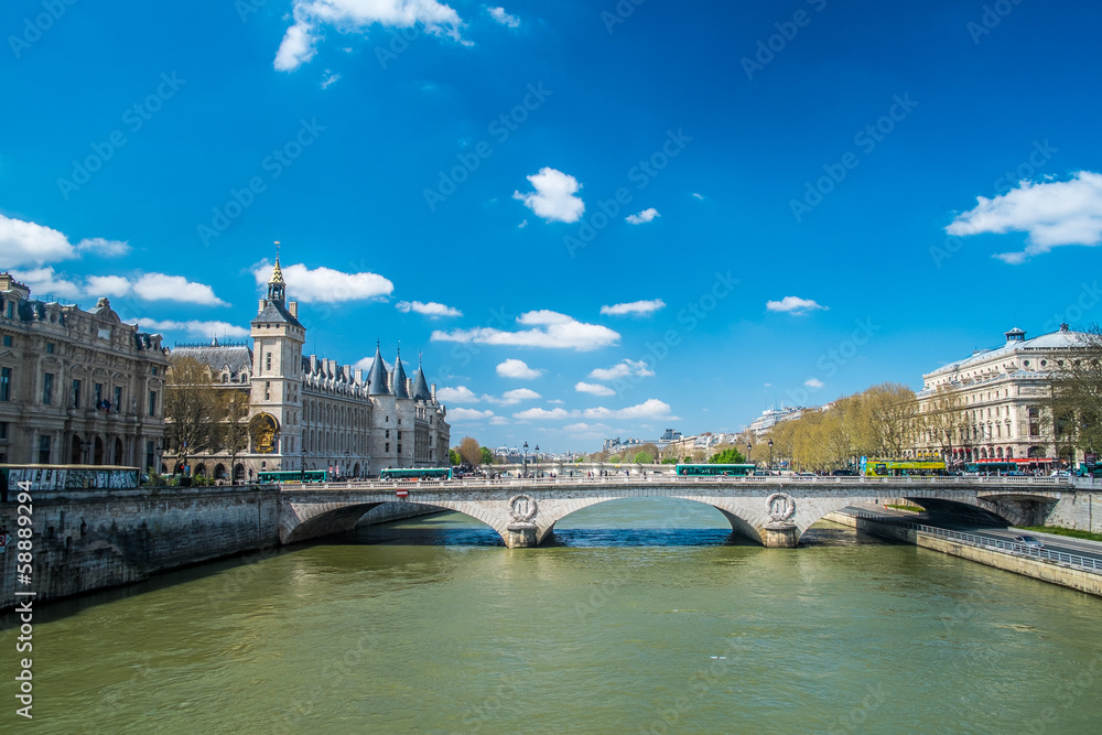 Naklejka premium Paris the seine
