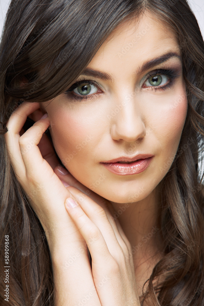 Obraz premium Beautiful young woman portrait