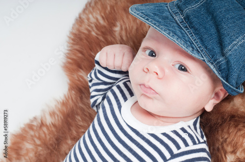 Cute ewborn baby photo