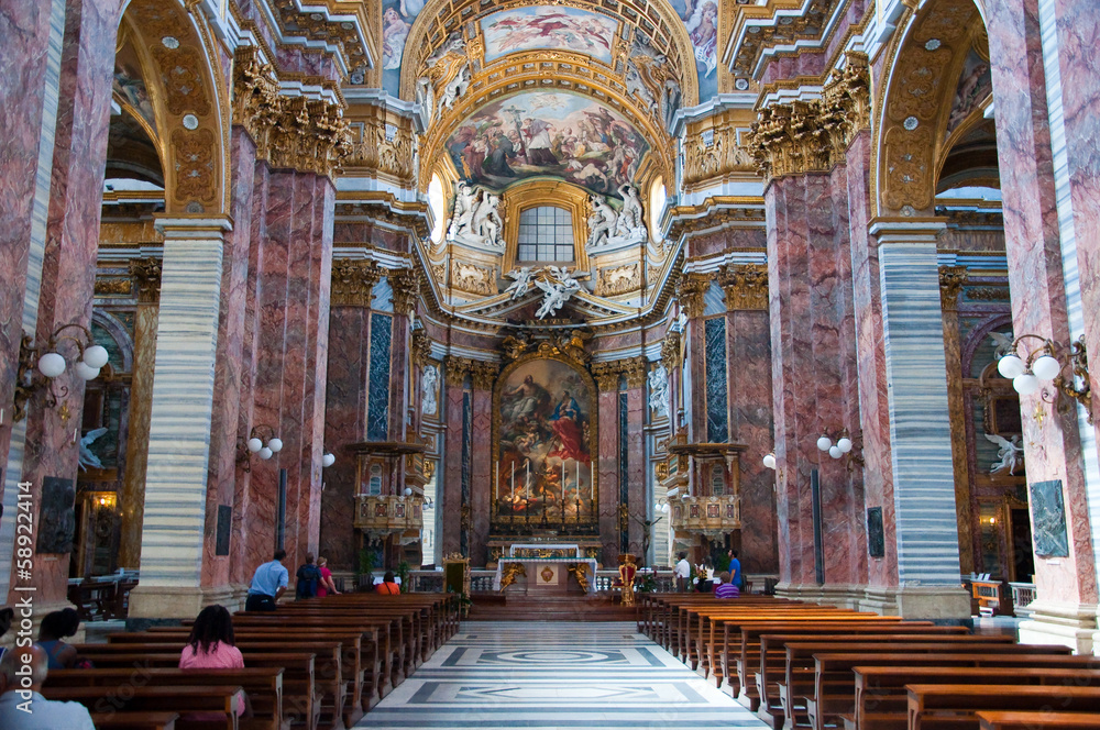 Fototapeta premium Interior of the Basilica San Carlo al Corso in Rome, Italy.