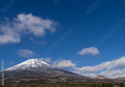 富士山系と雲