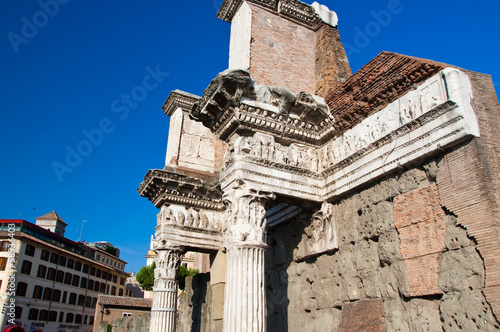 Obraz na plátně Remains of the peristyle of the Temple of Minerva. Rome, Italy.