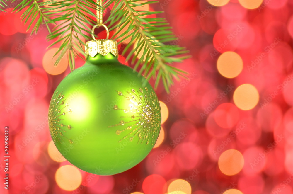 bombka wisząca na choince na tle bokeh bombka wisząca na choince na tle bokeh