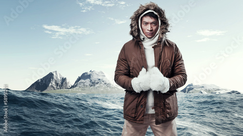 Cuadro en lienzo Asian winter sport fashion man in arctic mountain landscape. Wea