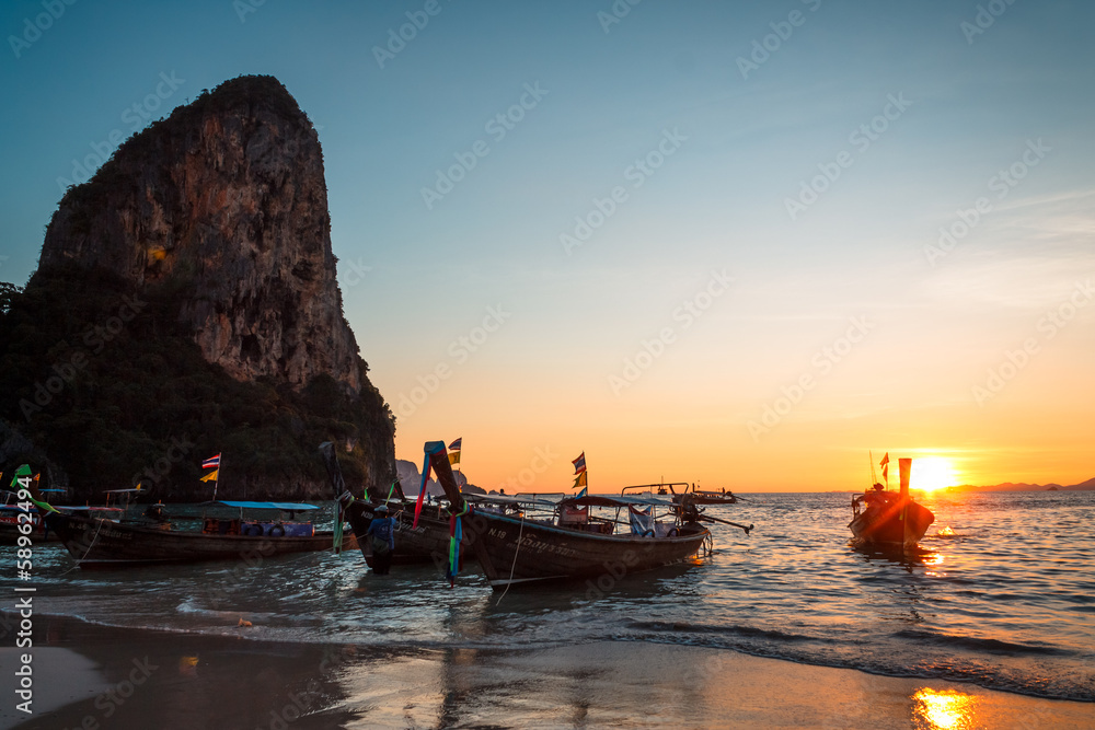 bateaux sur la plage, Thaïlande