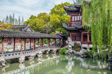 Papier peint photo Shanghai Jardin Yuyuan et architecture chinoise  © snaptitude