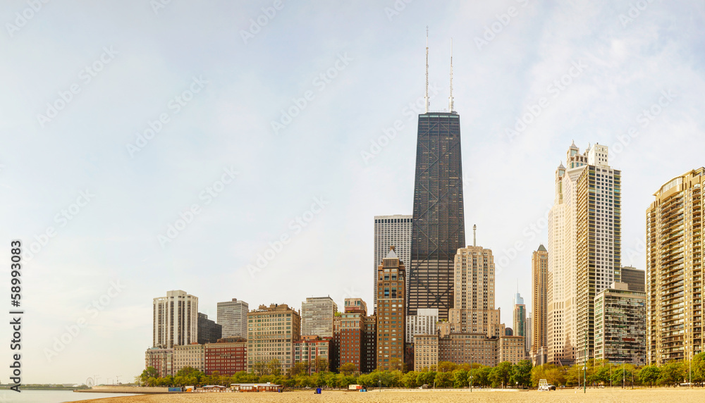 Downtown Chicago, IL on a sunny day