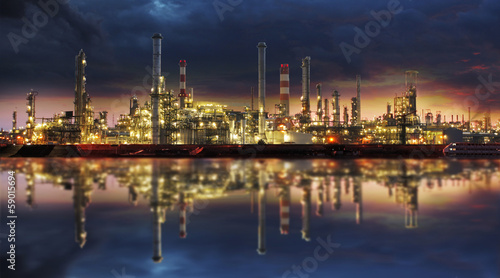 Petrochemical industry - Oil refinert