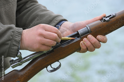 Hunter loading rifle