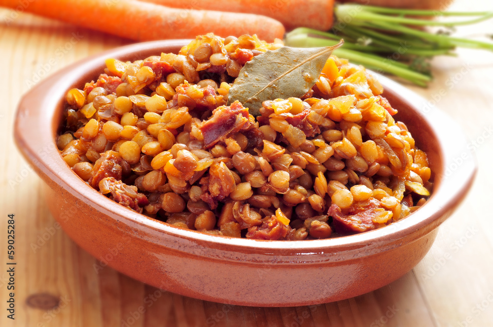 Fototapeta premium spanish lentil stew