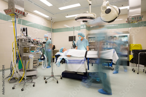 Operating Suite Preparation with Motion Blur © Tyler Olson