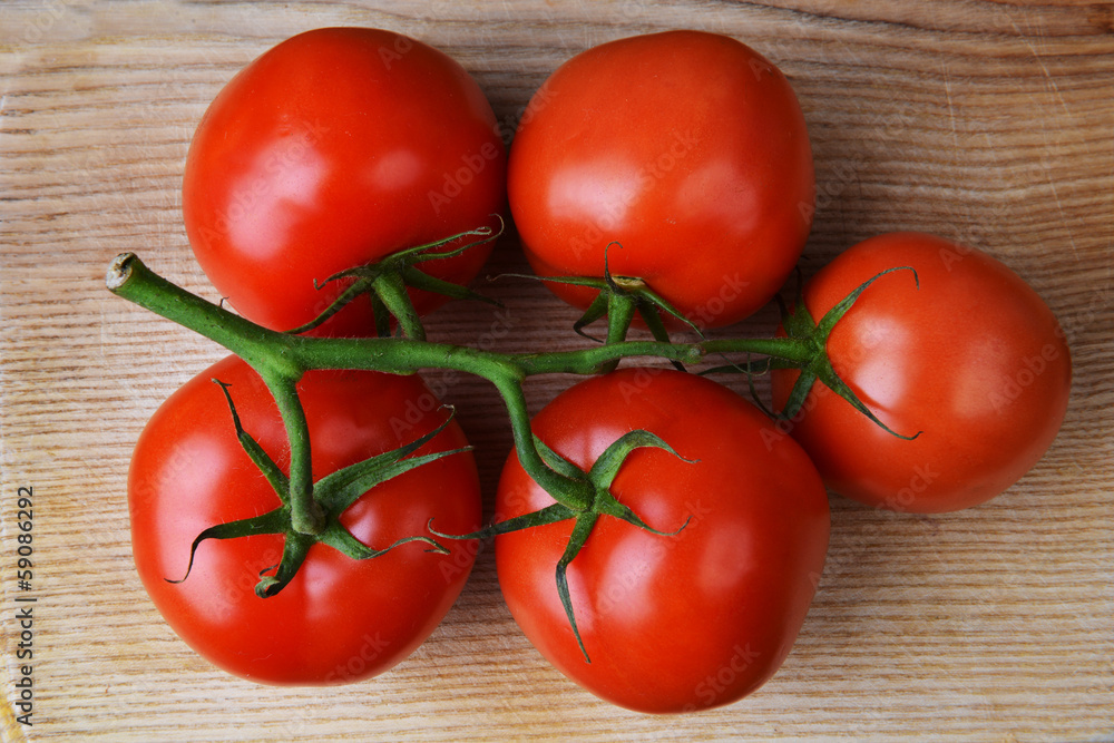 red tomatoes red tomatoes