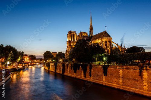 Notre Dame de Paris Cathedral and Seine River in the Evening, Pa © anshar73