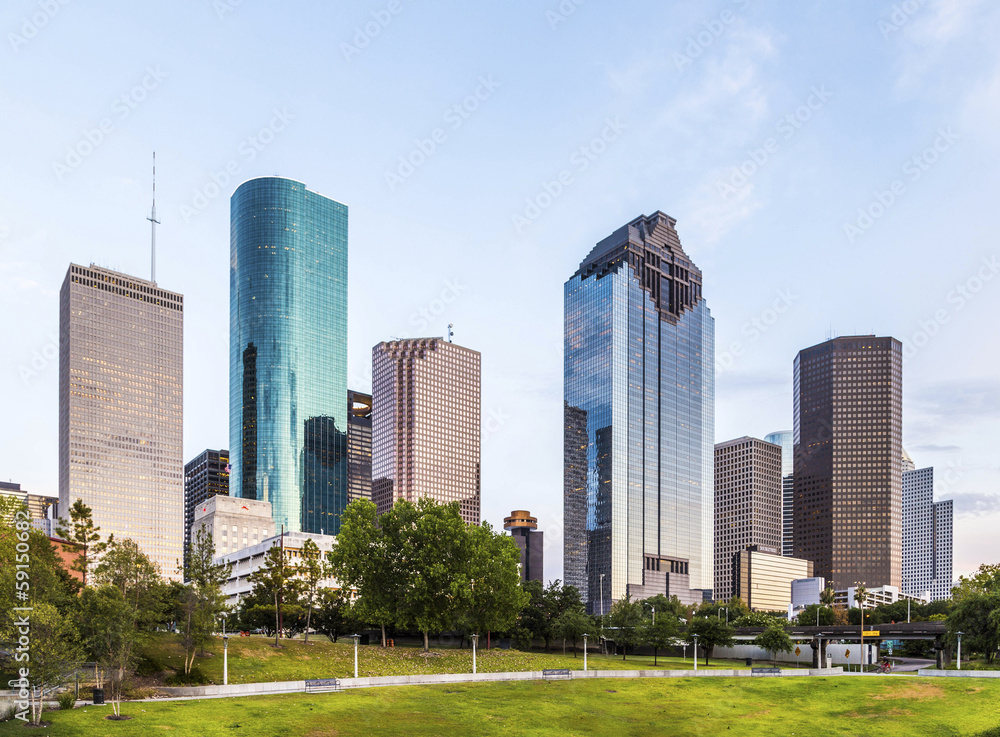 skyline of houston in the evening