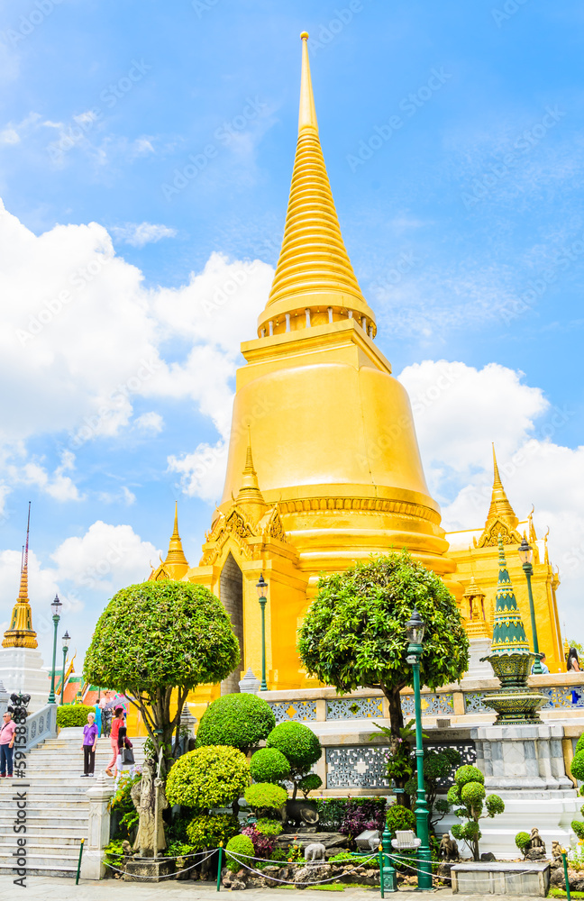 Fototapeta premium Emerald temple