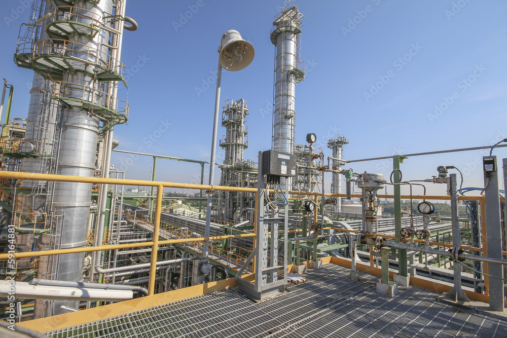 Fototapeta premium Refinery plant
