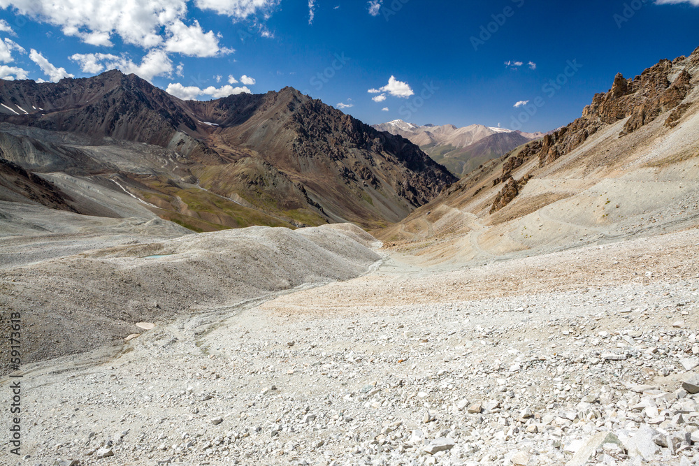 Fototapeta premium Scenic Tien Shan mountains