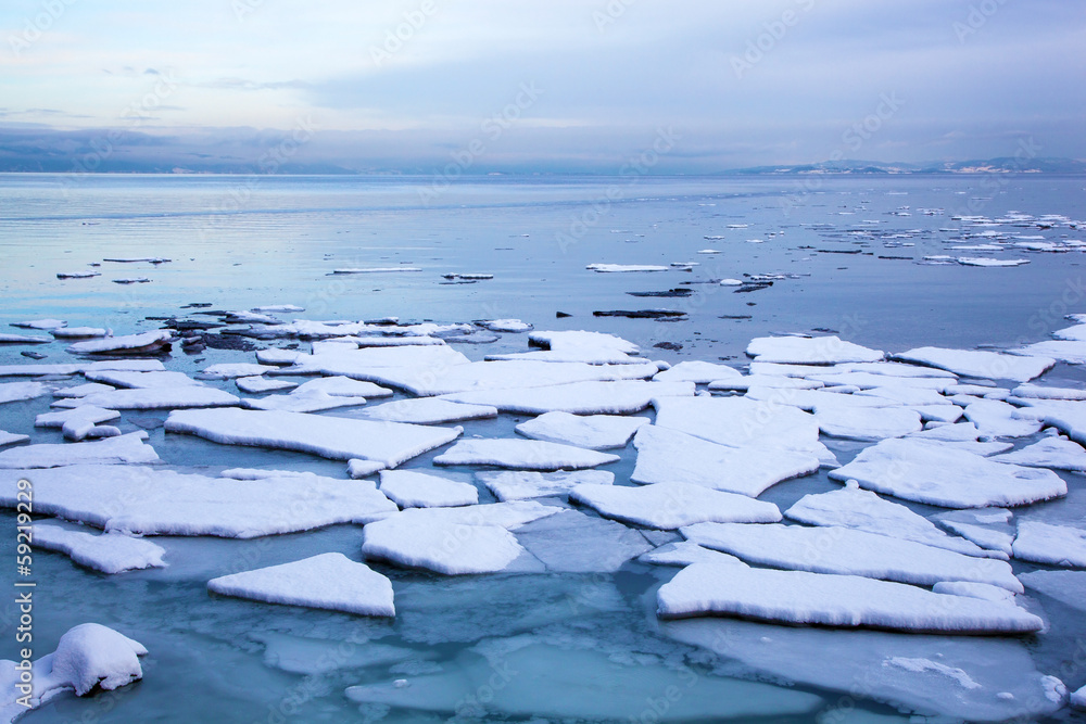 Fototapeta premium ice floe in winter Norway