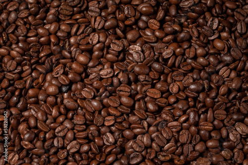 roasted coffee beans © dionoanomalia