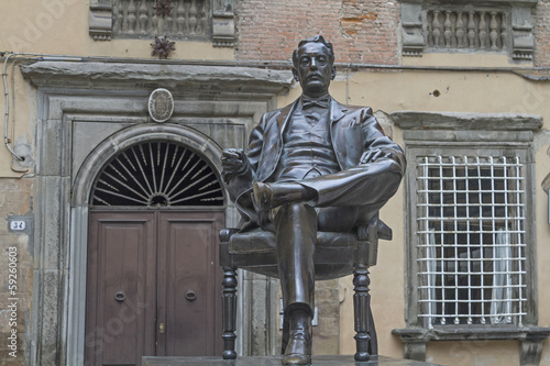 Puccinidenkmal in Lucca