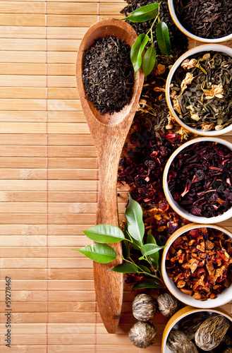 Various dry tea in small bowls