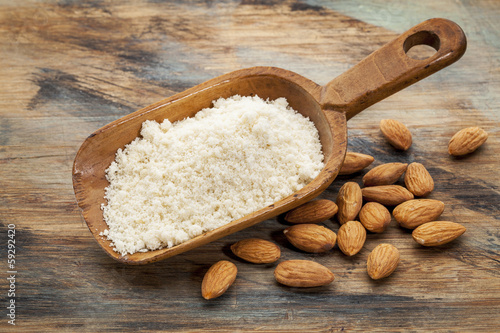 Fotografie blanched almond flour