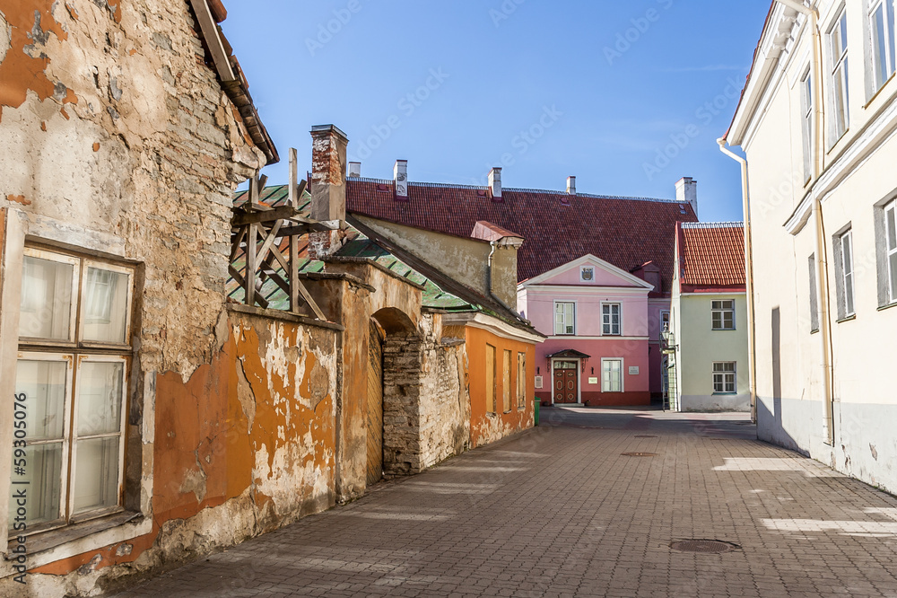 Fototapeta premium Colorful old street in the center of Tallinn