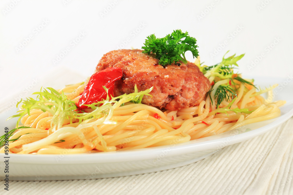 Meat patty with spaghetti Meat patty with spaghetti
