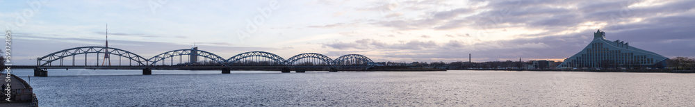 Fototapeta premium evening embankment