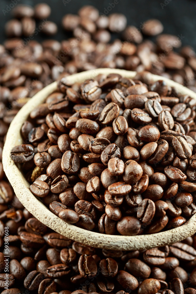 Fototapeta premium Roasted coffee beans